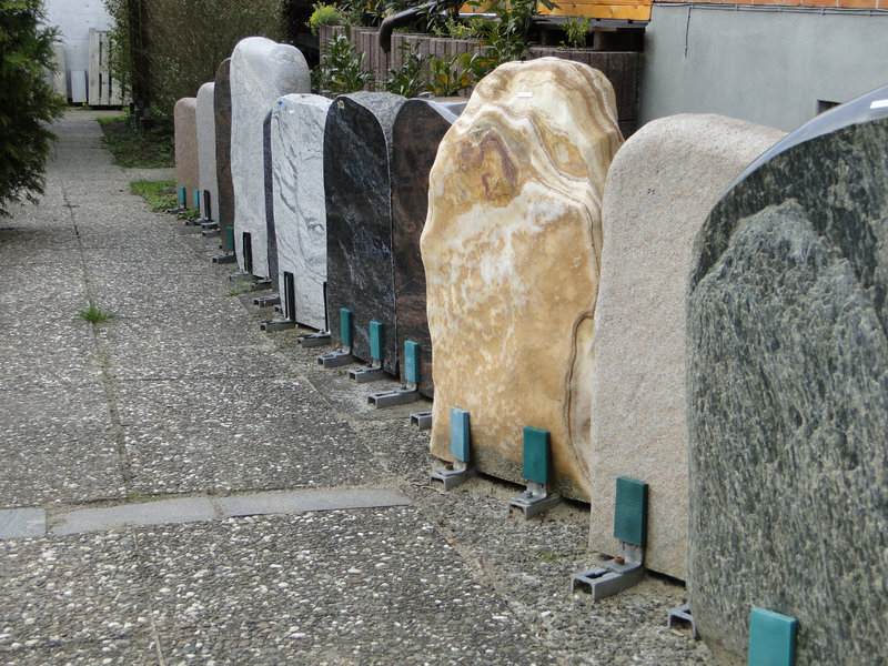 Grabstein 18